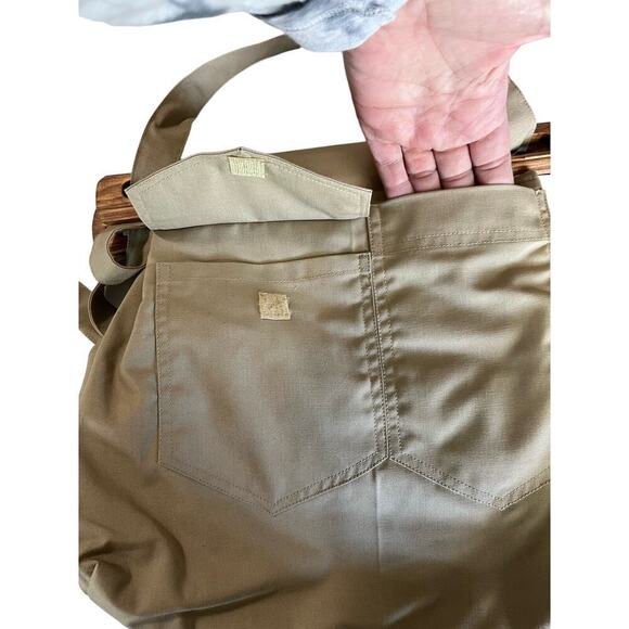 Khaki Purse, Handmade by Nana, Pockets, Mid Size, Wooden Handles - Picture 8 of 10